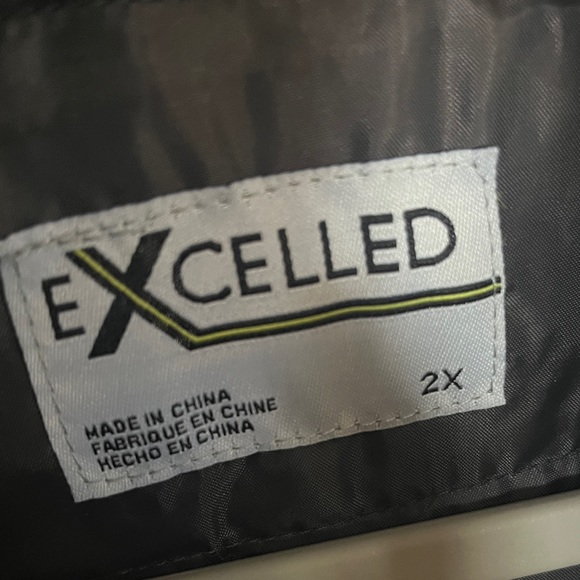 Womens XXL Excelled Gray Puffer Jacket NWT - Picture 3 of 6